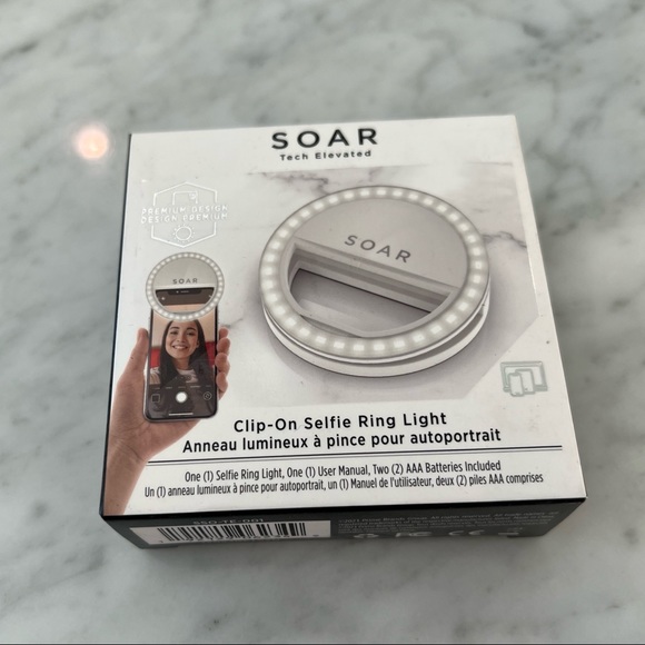 SOAR Clip-on Selfie Ring Light - Picture 3 of 6